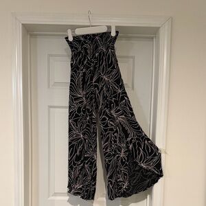 Bila Black and White wide leg pants